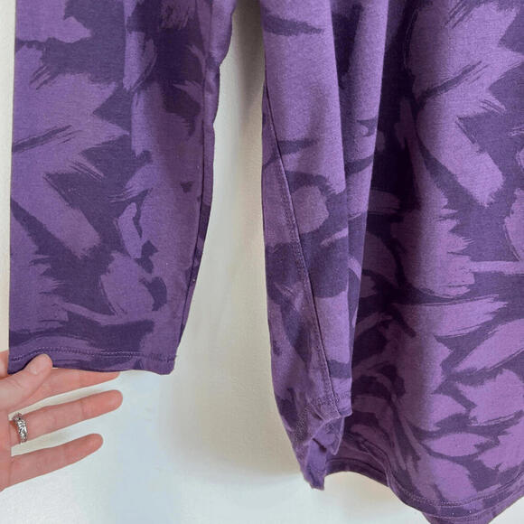 Joe Fresh Active Women’s XL Purple Floral Print Long Sleeve T Top Athleisure - Picture 4 of 9